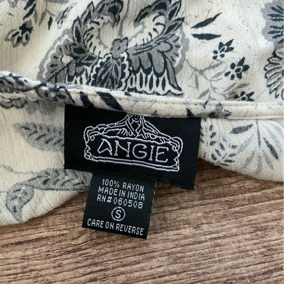 Angie Printed Bell Sleeve Blouse Size Small - Picture 3 of 3